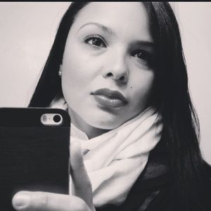 Meet your Posher, Maria