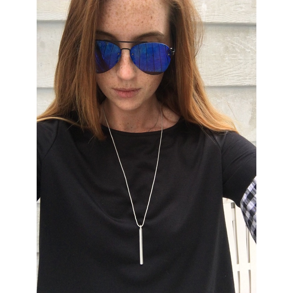 SOLD OUT The Minimalist bar pendant necklace