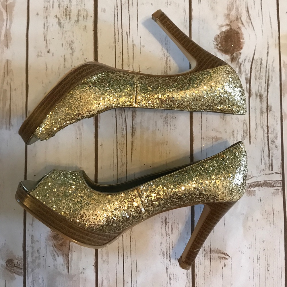 Women's Fioni Gold Glitter Heels