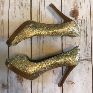 Women's Fioni Gold Glitter Heels