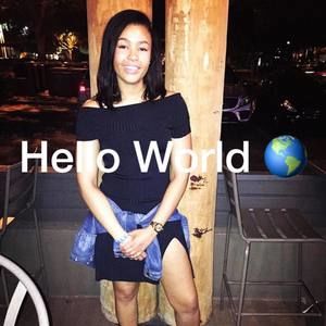 Meet your Posher, Laura