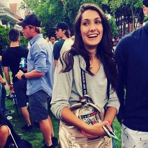 Meet your Posher, Dani