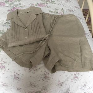 2piece Eddie Bauer linen short set.