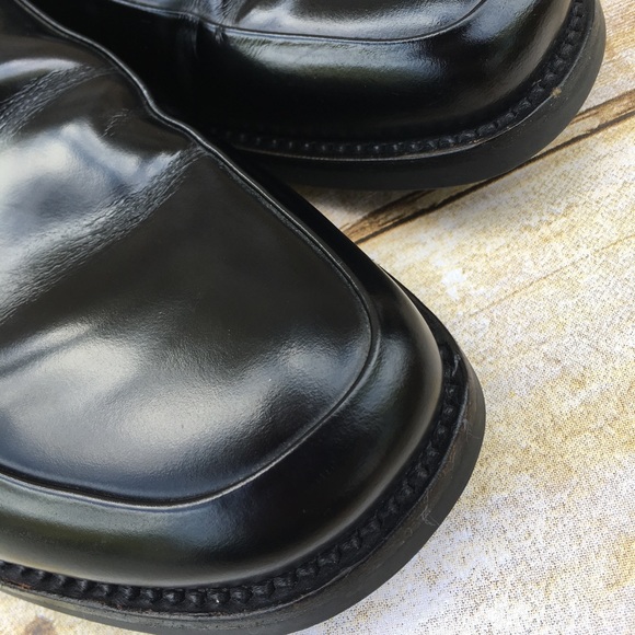 Men\'s Prada loafers. Real black leather. Size 9 main image 4