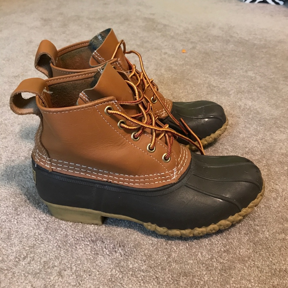 Duck boots