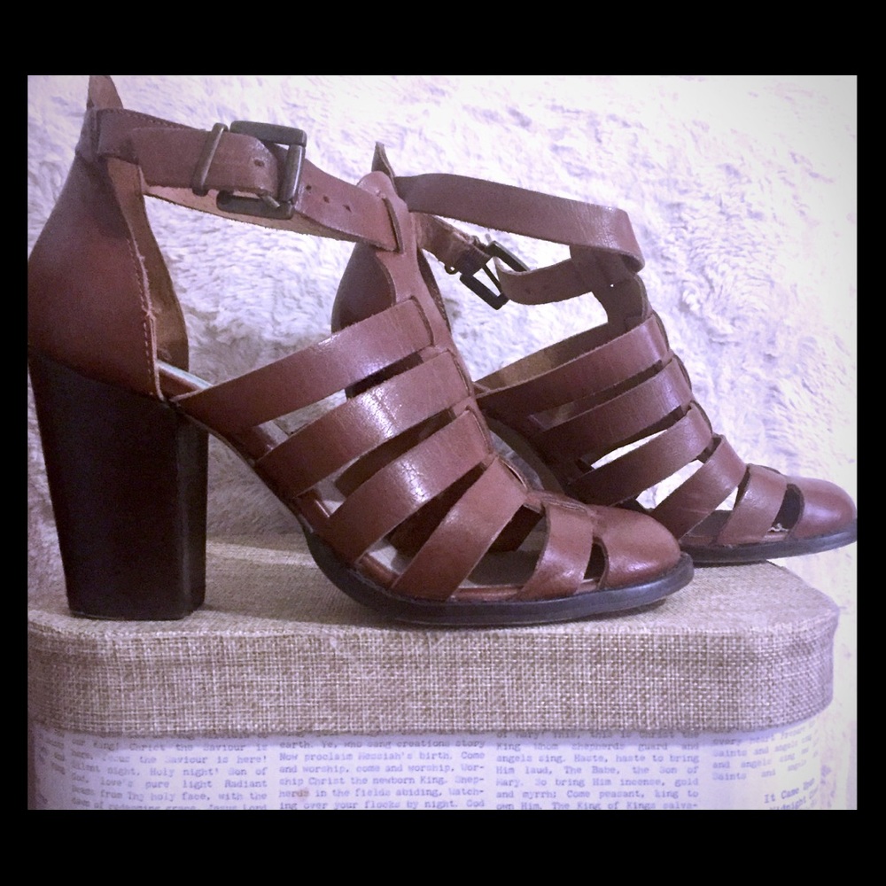 Heels shoes