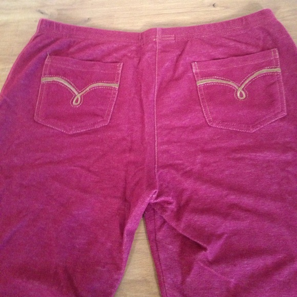 Burgundy leggings - Picture 2 of 3