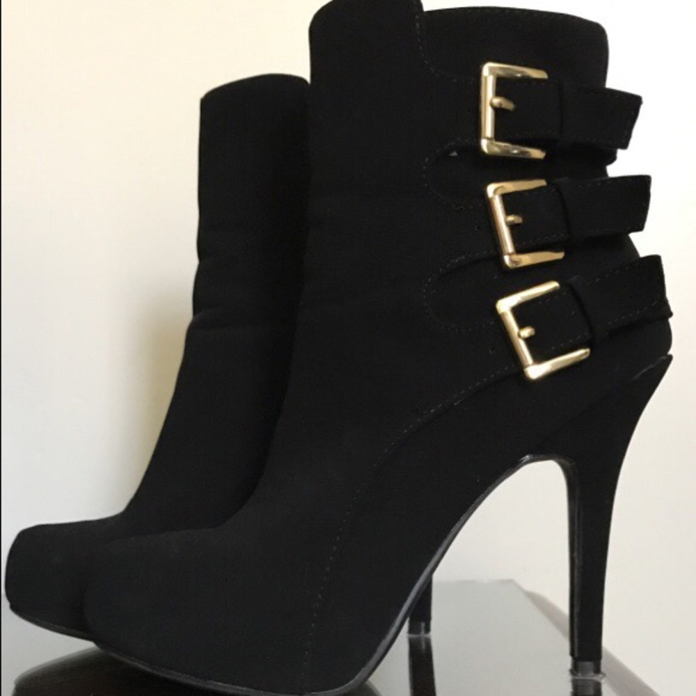 Black suede high heeled Booties
