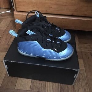 Nike little posite one