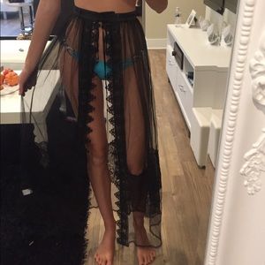 Black Fashionnova cover up skirt