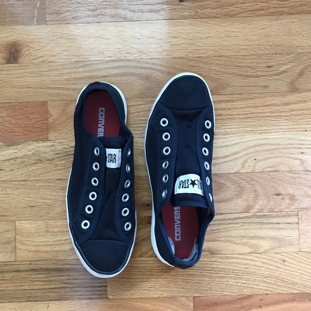 Navy lightweight converse size 8