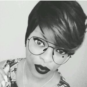 Meet your Posher, Nikki