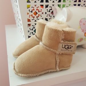 Infant UGG booties 👶