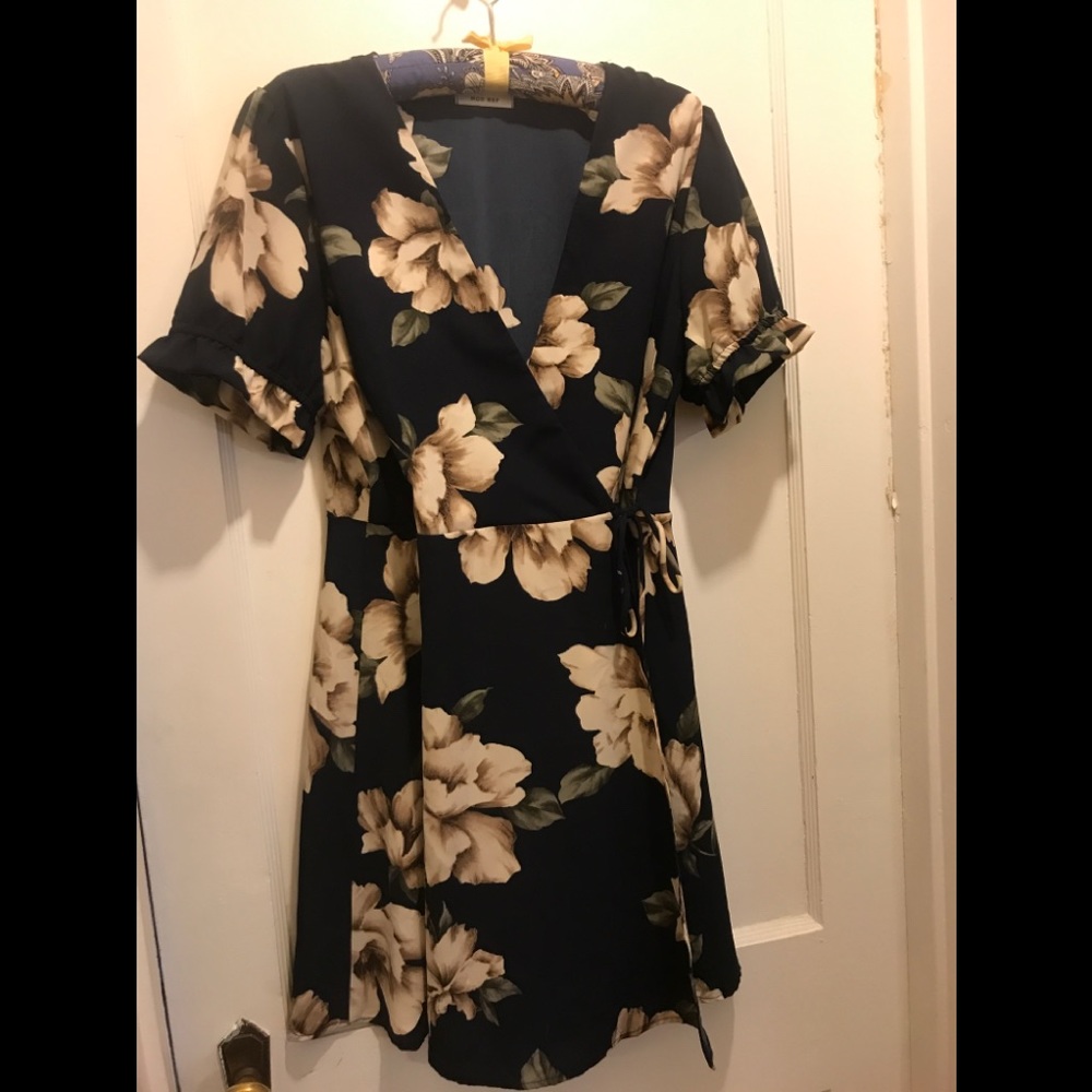 EUC large floral print mini dress