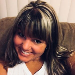 Meet your Posher, Stacy