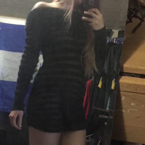 Cute Bebe striped sweater dress - Picture 2 of 8