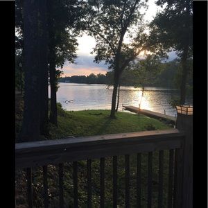 Meet your Posher, Carrie