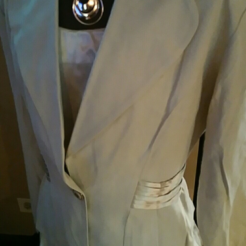 Perfect Suit  Sz10 Great for Spring EUC - Picture 2 of 8