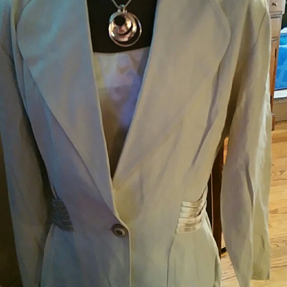 Perfect Suit Sz10 Great for Spring EUC - Picture 3 of 8
