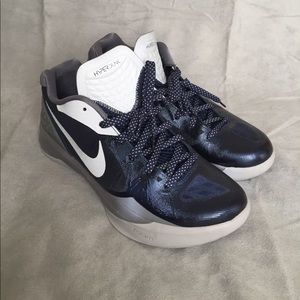 Nike Zoom Hyperdunk 2011 LW PE Size 10 Navy Silver