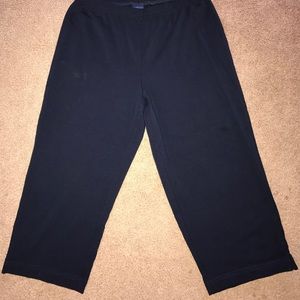 Basic Editions capris
