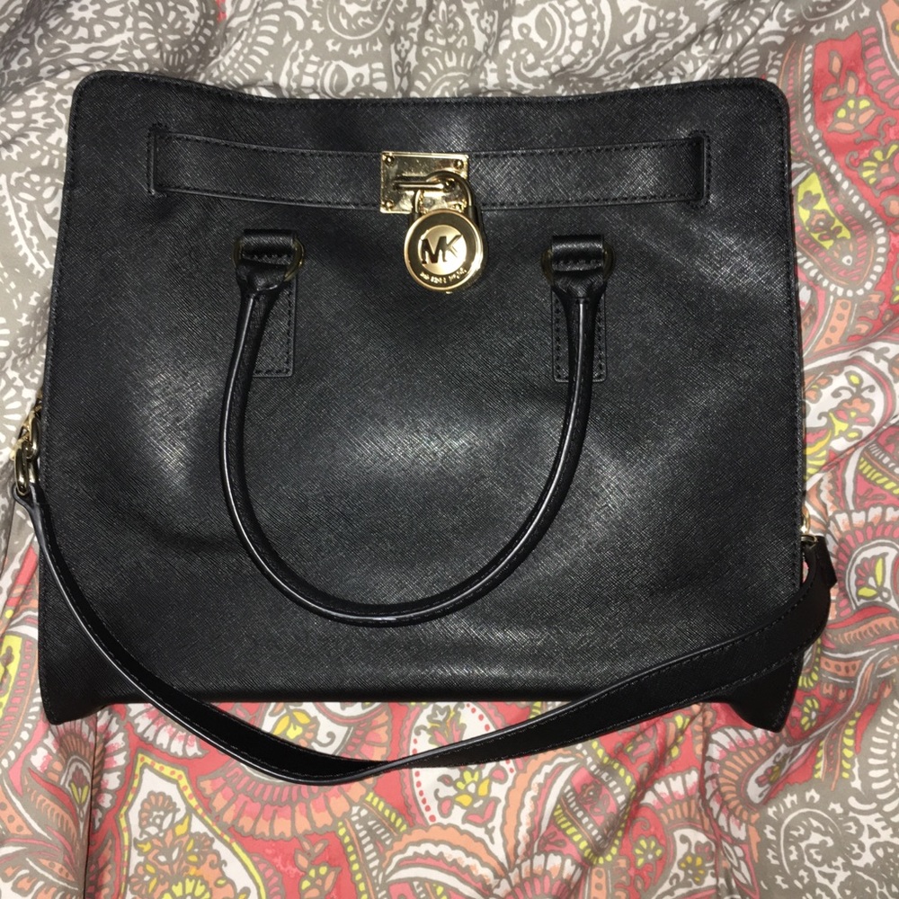 Authentic Michael Kors shoulder bag/tote