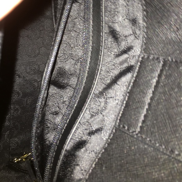 Authentic Michael Kors shoulder bag/tote - Picture 5 of 6