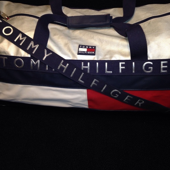 VTG Tommy Hilfiger BIG LOGO! Duffle ⚪️ - Picture 2 of 4