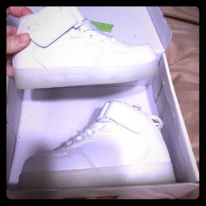 Kids light up shoes