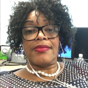 Meet your Posher, Janelle
