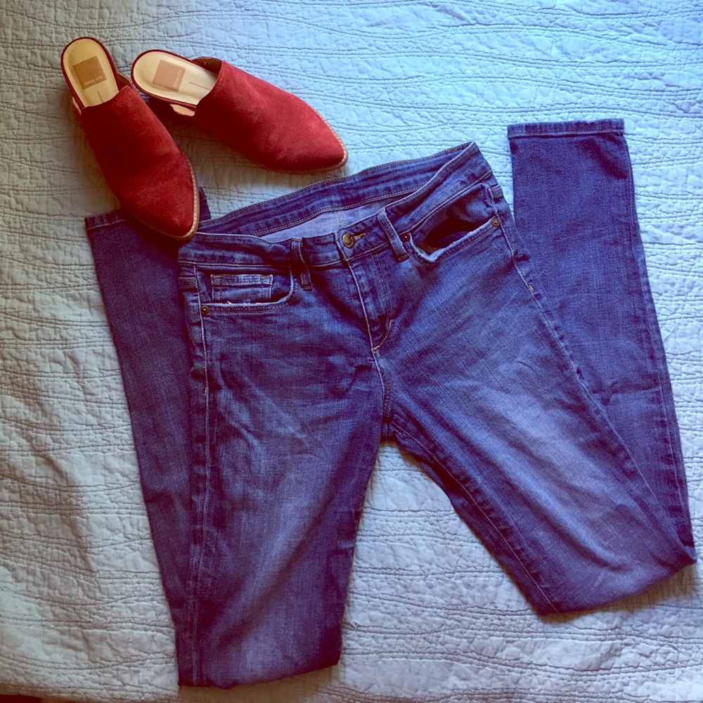 Pair Joe's Jeans