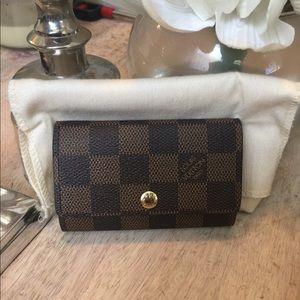 Louis Vuitton 6 Key Holder