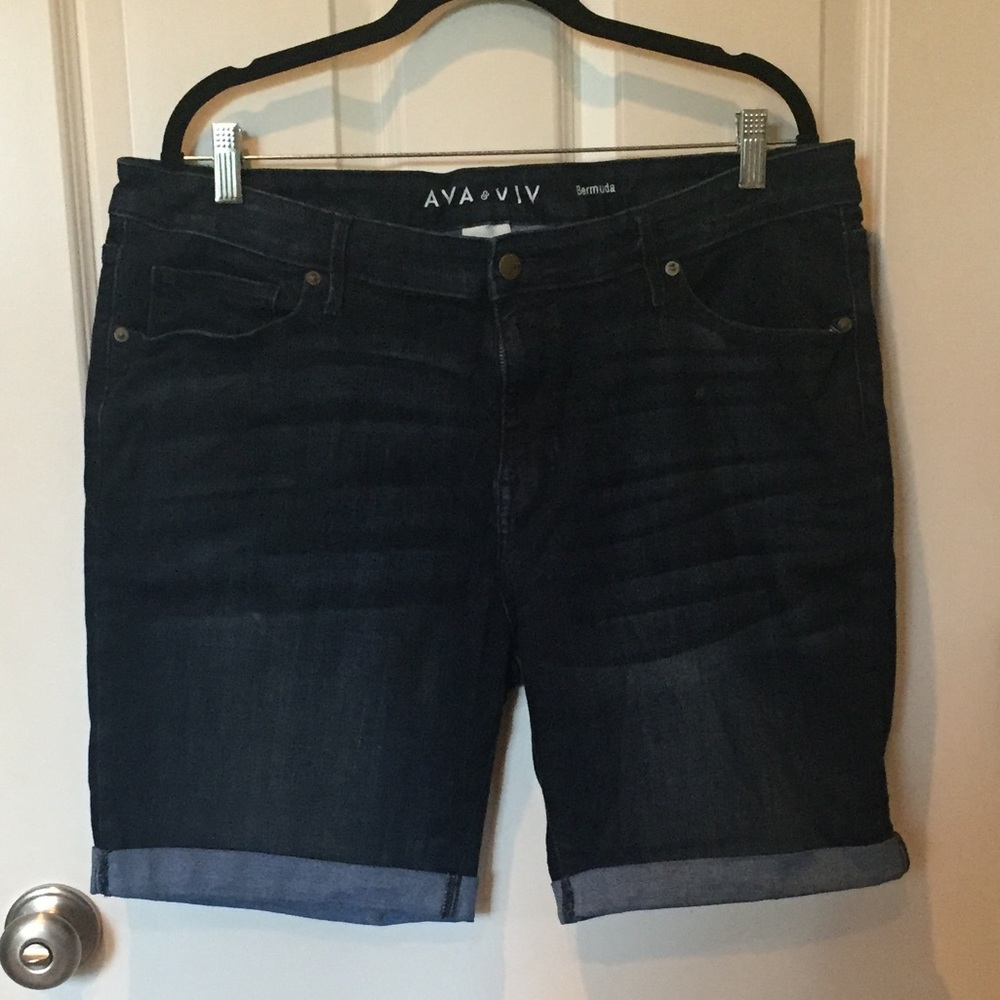 Ava & Viv Bermuda Shorts