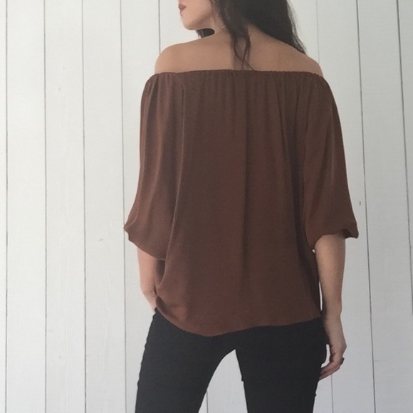 Off the shoulder silk blouse - Picture 6 of 8