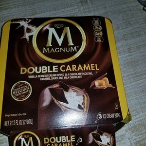 Meet your Posher, Yolainys