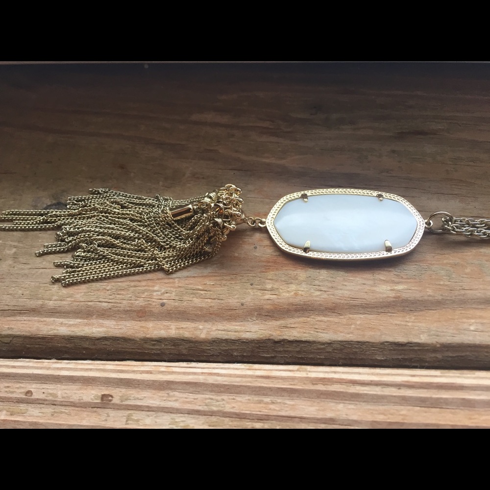 Kendra Scott necklace. Mint condition. Worn once!