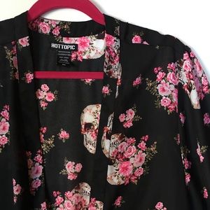 {hot topic} black skull floral fringe kimono
