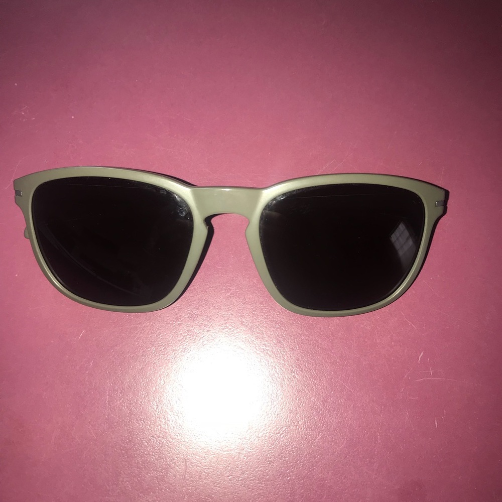 Oakley enduro sunglasses