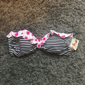 Victoria’s Secret Bikini Top