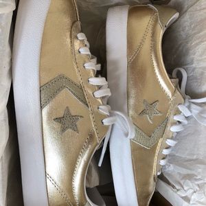 Gold converse