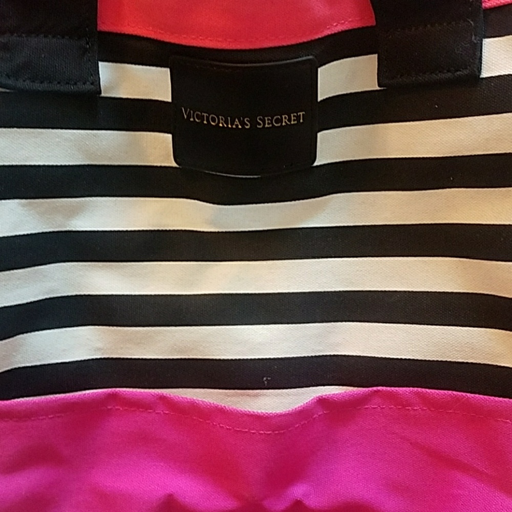 VS tote large