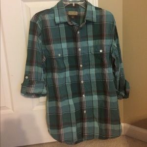 Men's plaid button up shirt