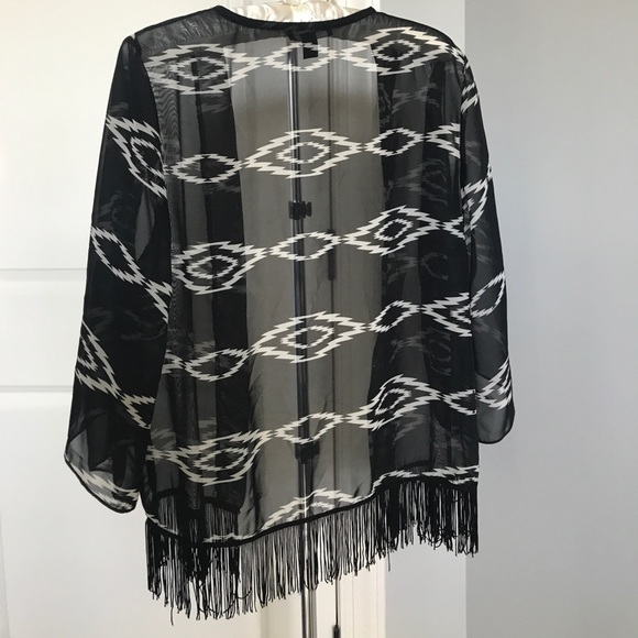 Aztec pattern kimono - Picture 3 of 3