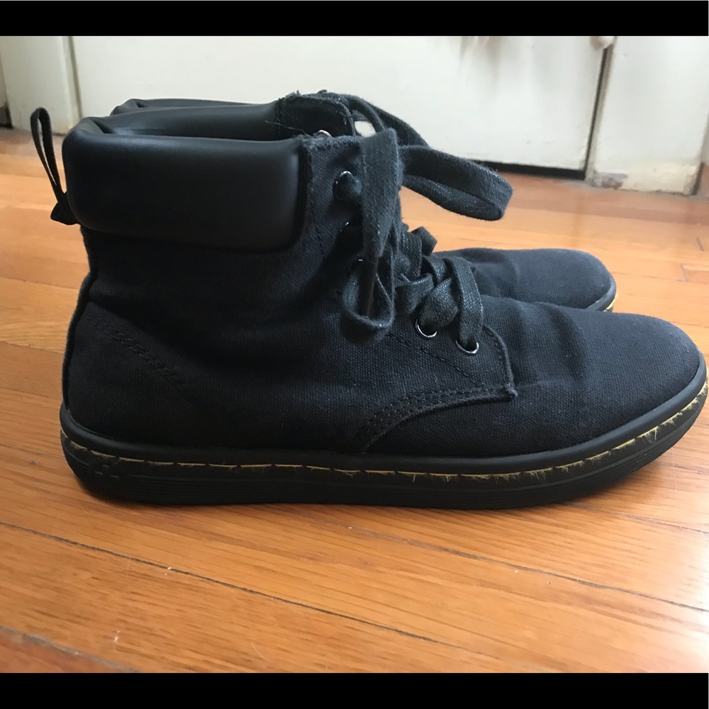 Dr. Martens Maelly Boot US Women’s Size 7