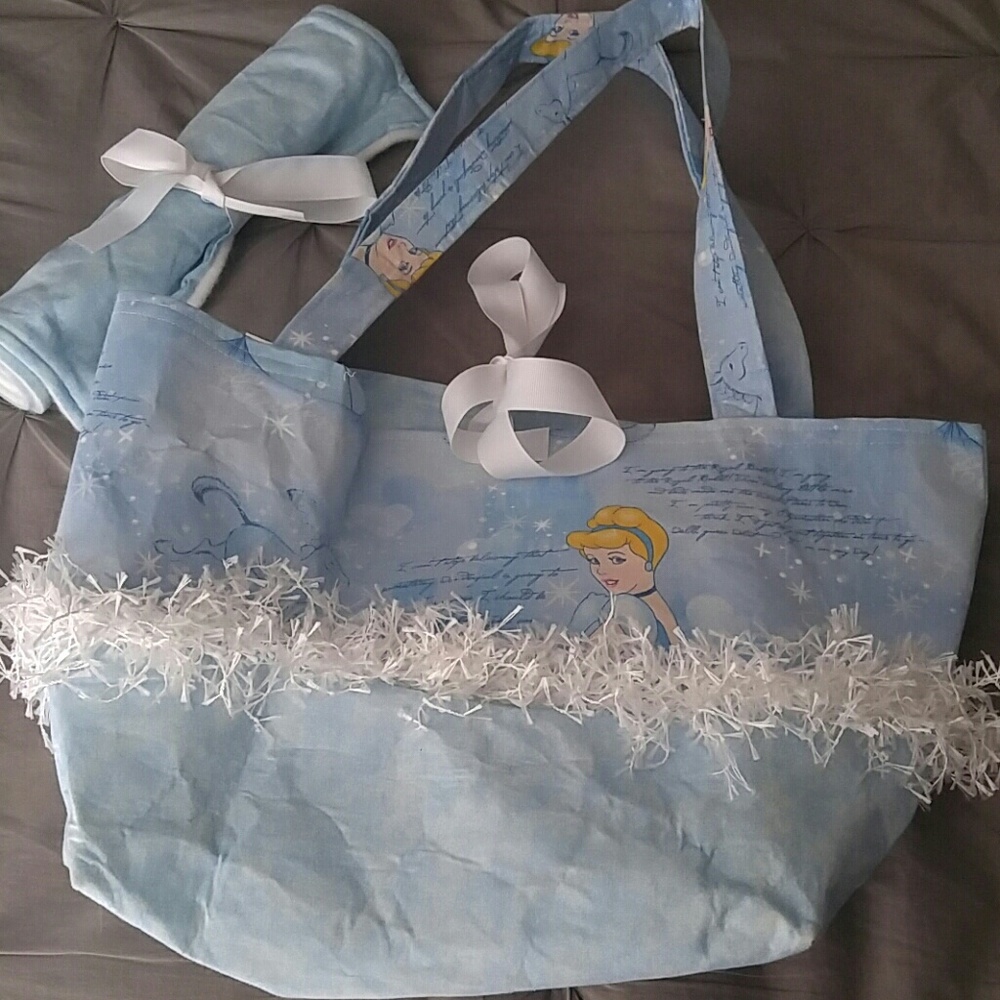 Cinderella diaper bag with changing pad
