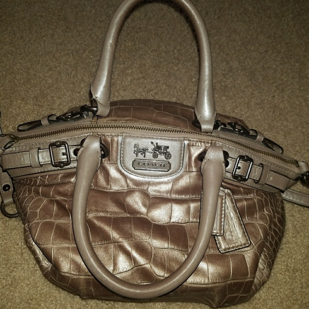 Coach Satchel - Picture 2 of 3