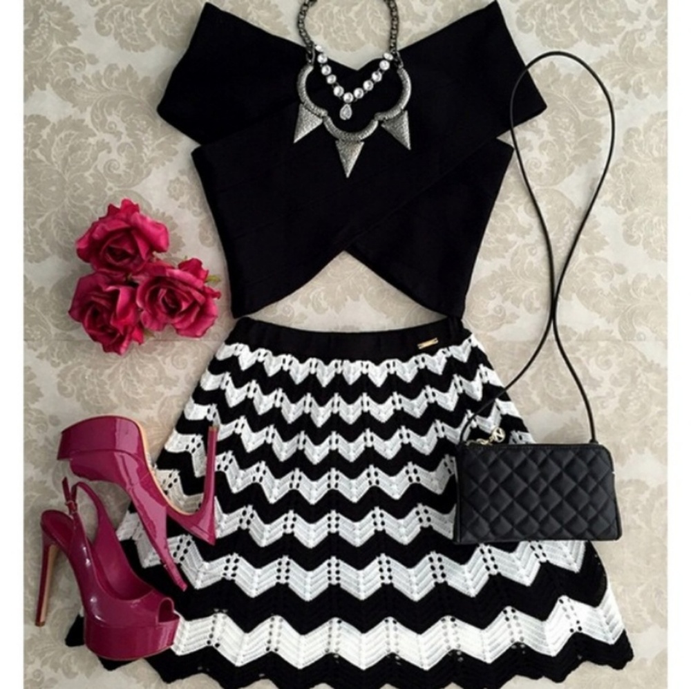 Fashion Women Summer Crop Top And Skirt Set