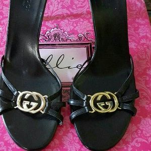 GUCCI SLIP ON SANDALS