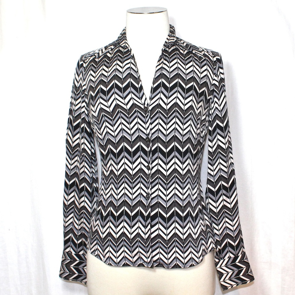 PRICE⬇️FIRM-Ann Taylor NEAR NEW Silk Blouse