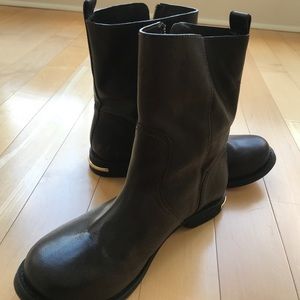 Tory Burch brown, flat, bootie sz 7.5